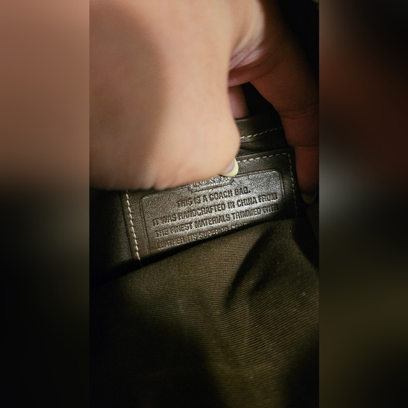 [SOLD] Men's Coach bag - Picture 4 of 8